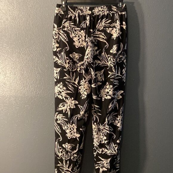 White House Black Market Tropical Printed Pants Size XS Regular - Picture 4 of 6